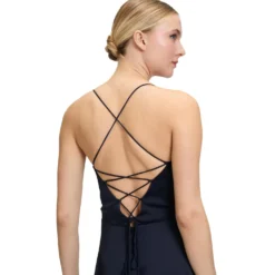 Abendkleid mit Wasserfallausschnitt