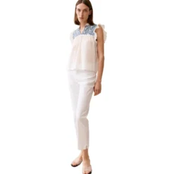 Bluse mit stickereien