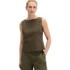 Blusen-top shaped