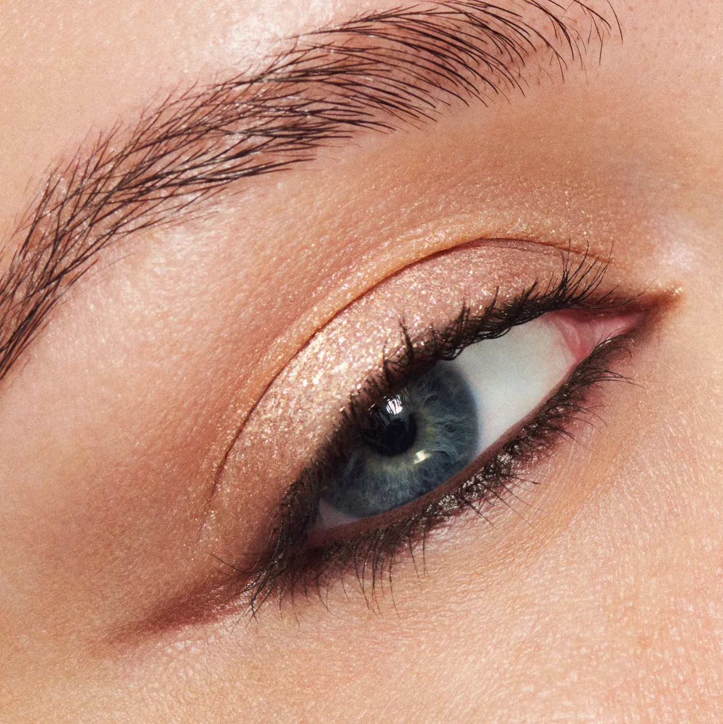 Dazzleshadow Liquid Eyeshadow