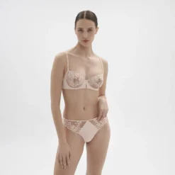 Demi-Shape BH Saga