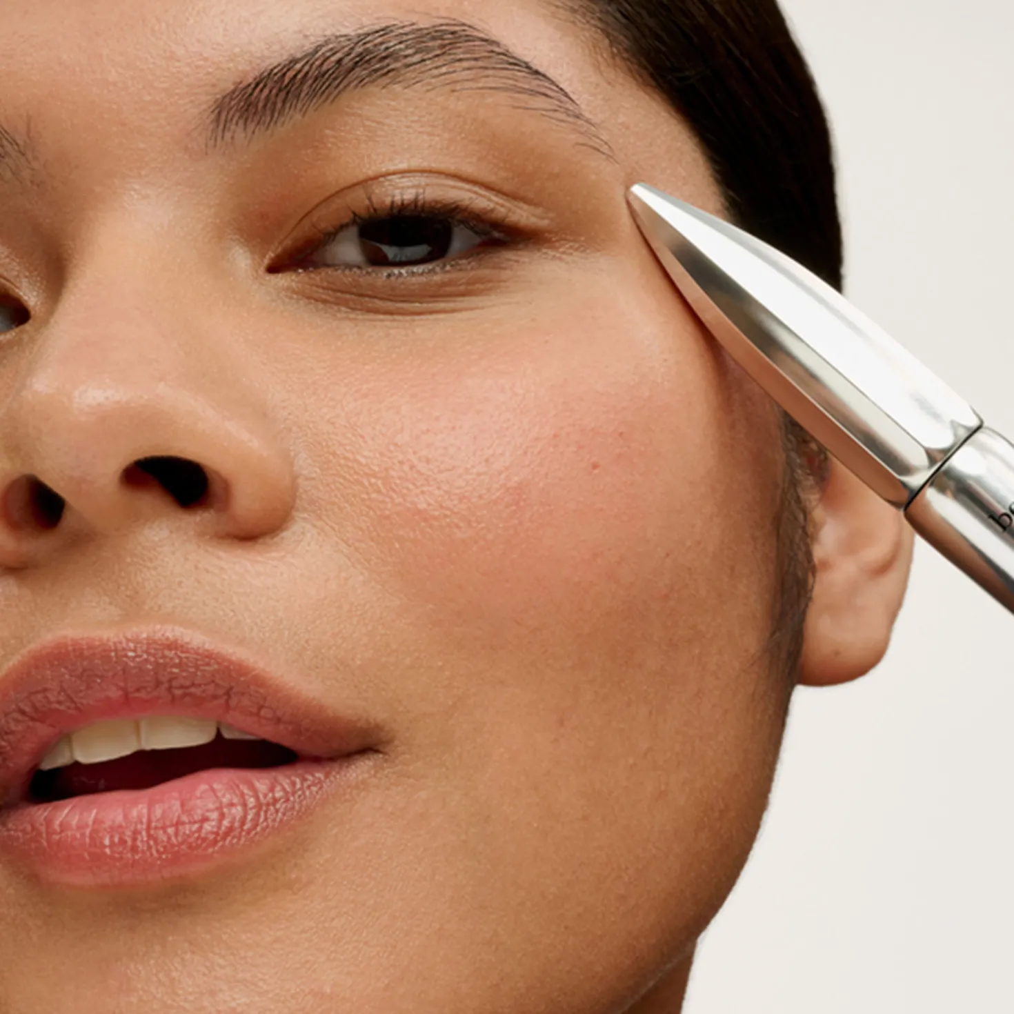 Dream Sheen Brow Glaze - Getöntes Augenbrauen Styling- und Fixiergel- DEEP