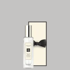 English Pear & Freesia