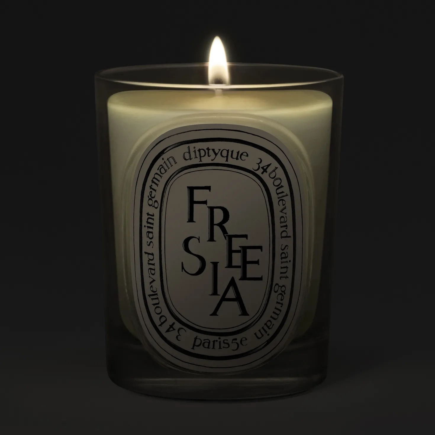 Freesia Classic candle 190g/6.7oz
