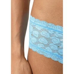 Hipster Savage Lace