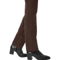 Hose Mary