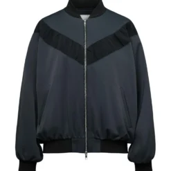 Jacke Grenton