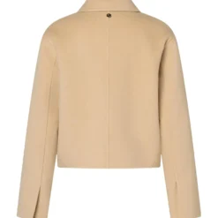 Jacke Joselyn