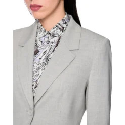 Klassischer blazer mit taillierung
