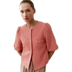 Kurze boucléjacke