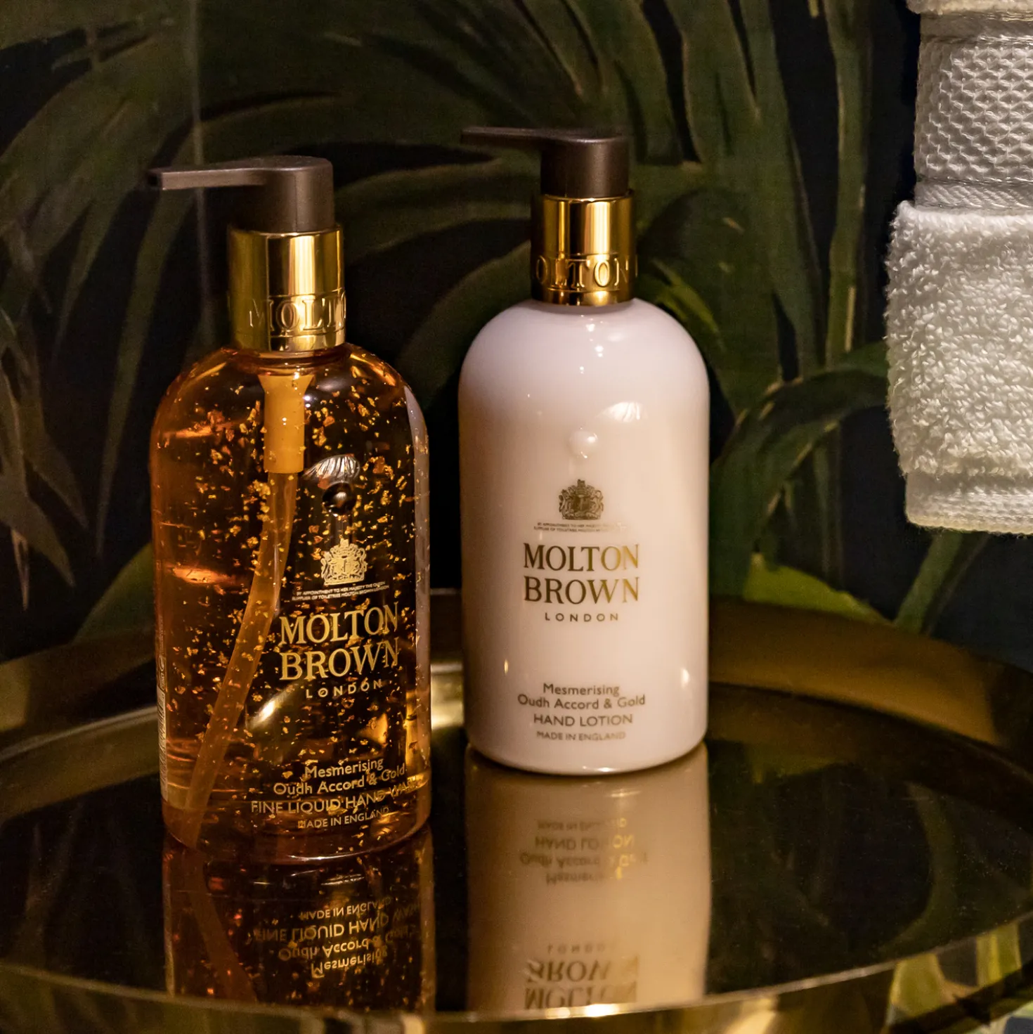Mesmerising Oudh Accord & Gold Fine Liquid Hand Wash