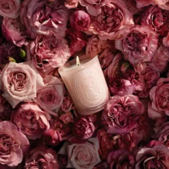 Roses Medium candle 300g