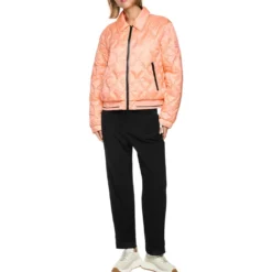 Steppjacke mit kontrastdetails