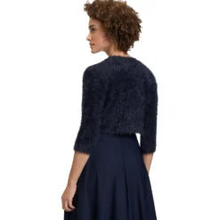 Strickbolero mit Struktur